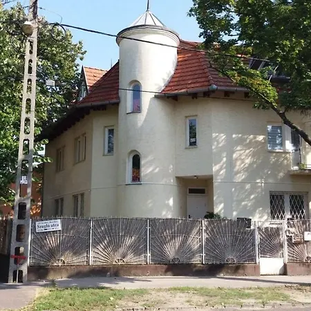 Remo's Villa by Zugló-3